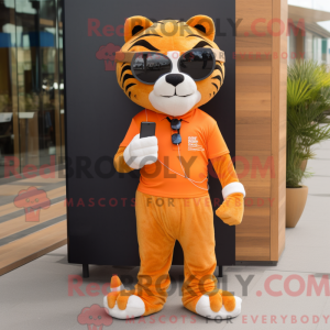 Maskotka Orange Tiger jest...