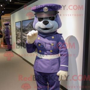 Lavendel Navy Soldier...