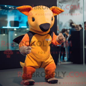 Orange Tapir maskot kostume...