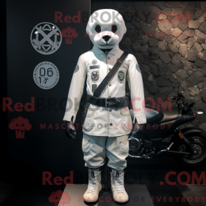 Maskotdraktfigur White...