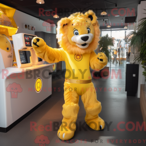 Gul Tamer Lion maskot...