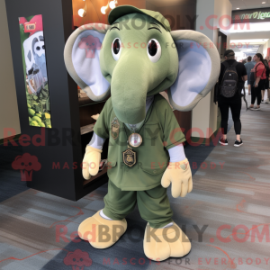 Olive Elephant maskot...