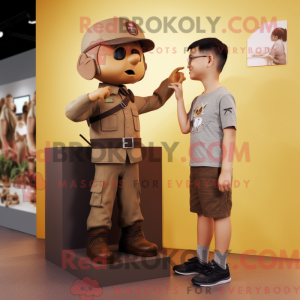 Brun Army Soldier maskot...