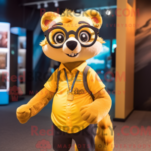 Gold Weasel maskot...