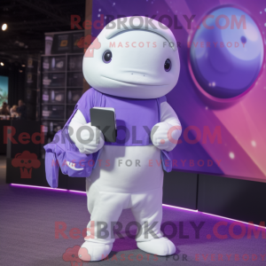 Lilla Beluga Whale maskot...