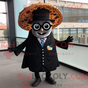 Postava maskota Black Pizza...