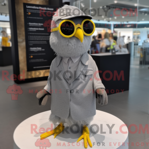 Postava maskota Grey Canary...