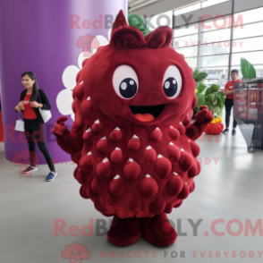 Máscara de morango marrom com capuz e macacão com macacão e calças - Mascotes de morango - REBROKO_346241 - RedBrokoly.com