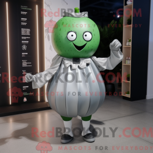 Stříbrná postava maskota...