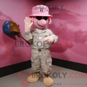 Disfraz de mascota soldado...
