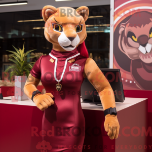 Postava maskota Maroon Puma...