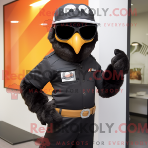 Maskotka Black Falcon w...