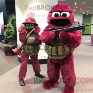 Maroon Sniper maskot...