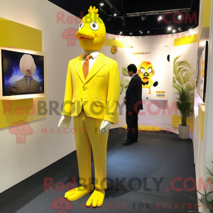 Personaggio mascotte pollo...
