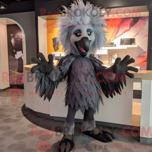 Grå Harpy-maskotdraktfigur...