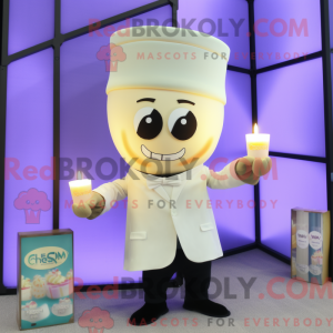 Postava maskota s krémovou...