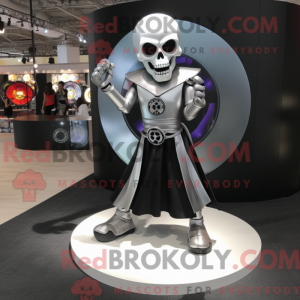 Silver Skull maskot kostume...