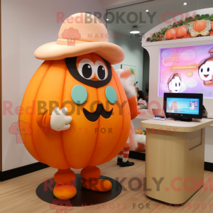 Peach Pumpkin maskot...