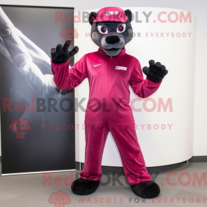 Magenta Panther maskot...