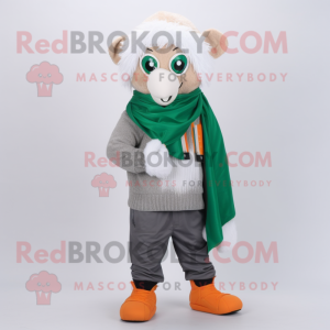 personaje de traje de...