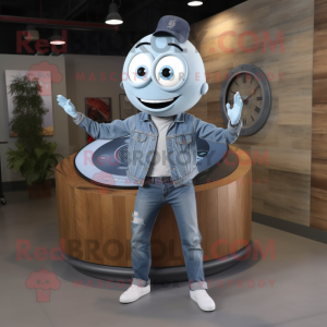 Gray Plate Spinner maskot...