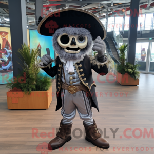 Roupas piratas elegantes...