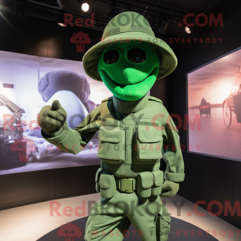 Fantasia de mascote Commando verde com macacão e chapéus - Mascotes de comando - REBROKO_355616 - RedBrokoly.com