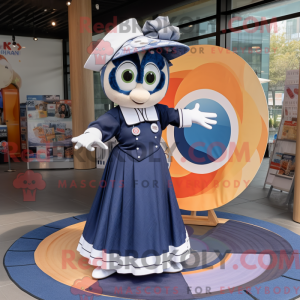 Navy Plate Spinner maskot...