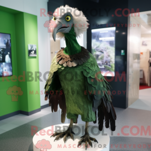 Forest Green Vulture maskot...