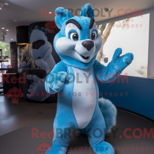 Blue Squirrel maskot...