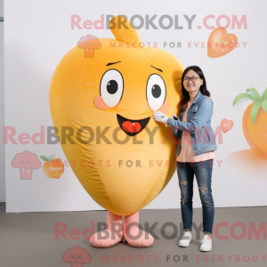 Postava maskota Peach Love...