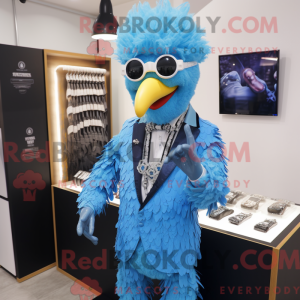 Blue Fried Chicken maskot...
