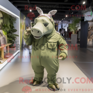 Olive Rhinoceros mascotte...