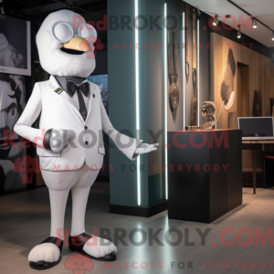 White Stilt Walker maskot...