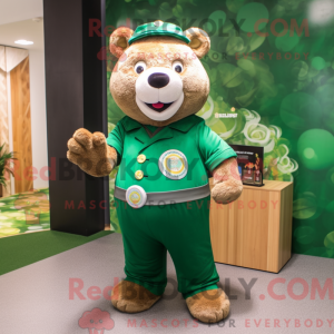 Figura de máscara de urso...
