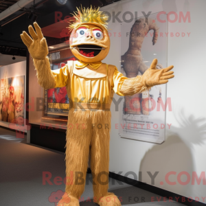 Gold Scarecrow maskot...