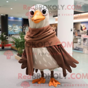 Postava maskota hnědého...