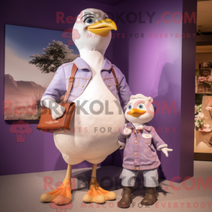 Purple Gull maskot...