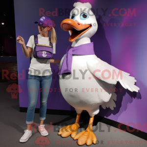 Purple Gull maskot...