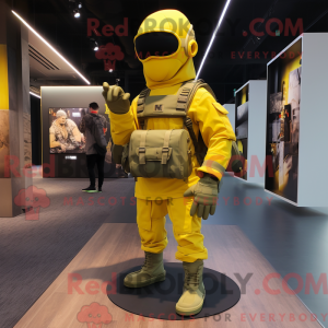 Gul soldat maskot kostume...