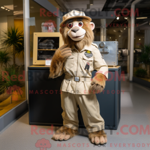 Beige bavian maskot...