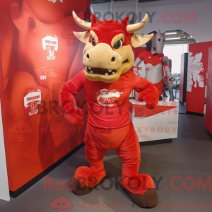 Rød Triceratops maskot...