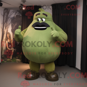 Olive Strongman maskerad...