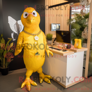 Yellow Eagle maskot kostume...