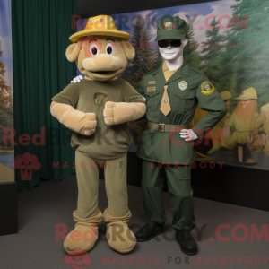 Gold Green Beret maskot...
