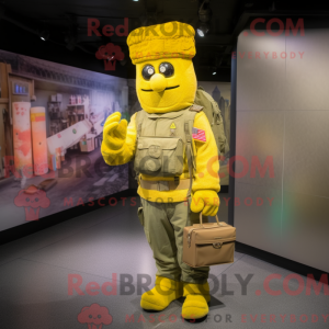 Gul American Soldier maskot...