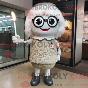 Silver Fried Rice maskot...