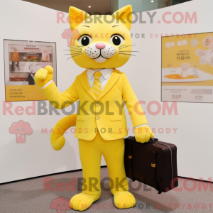 Máscara de gato amarelo com...