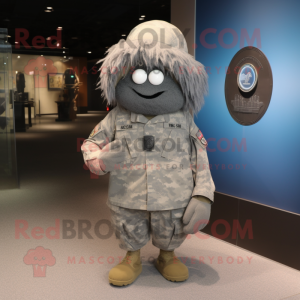 Grå American Soldier maskot...