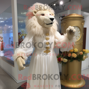 Cream Tamer Lion maskot...